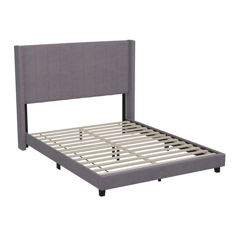 Gepolstertes Plattformbett mit Wingback-Kopfteil